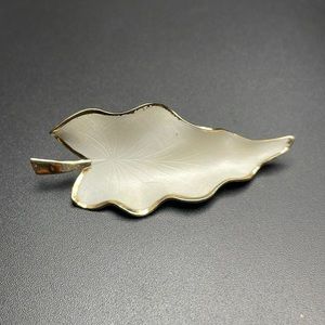 Giovanni leaf brooch